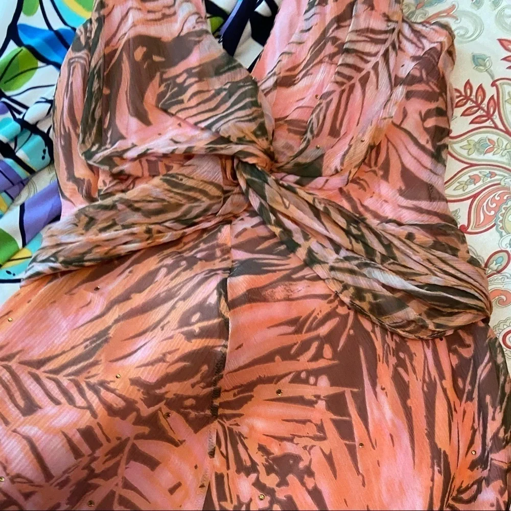 Muse size 8 long dress- zips up - Picture 12 of 12